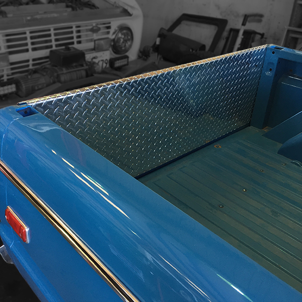 Bronco Diamond Plate Bottom Tailgate Protector 66-77