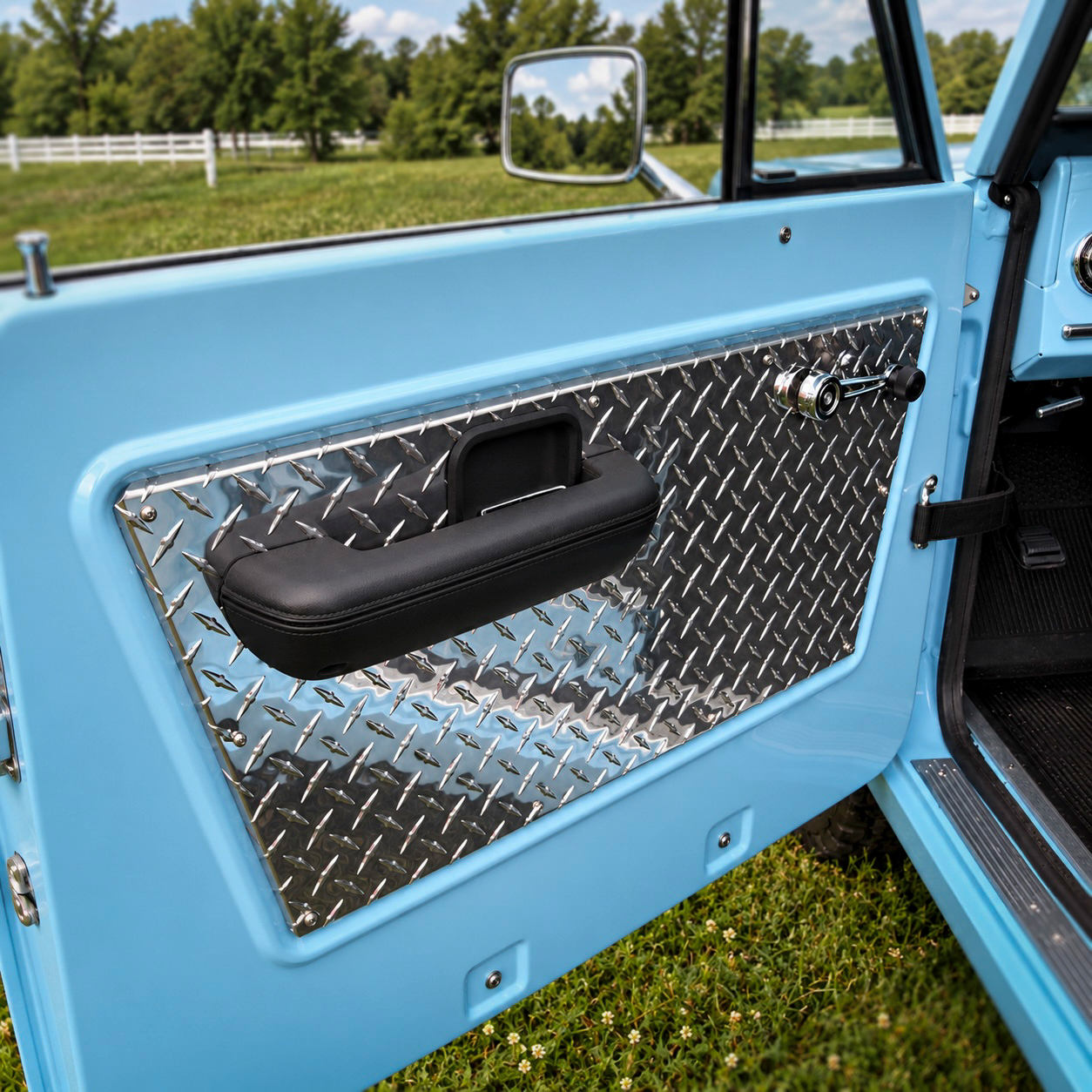 3464 06 diamond plate door panels pair 1966 77 ford bronco