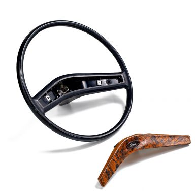 Steering Wheel + Walnut Horn Bar | OE Type | 74-77 Bronco, 71-77 Ford Truck