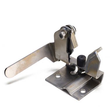 Tire Rack Latch on Tailgate | 1967-77 Ford Bronco